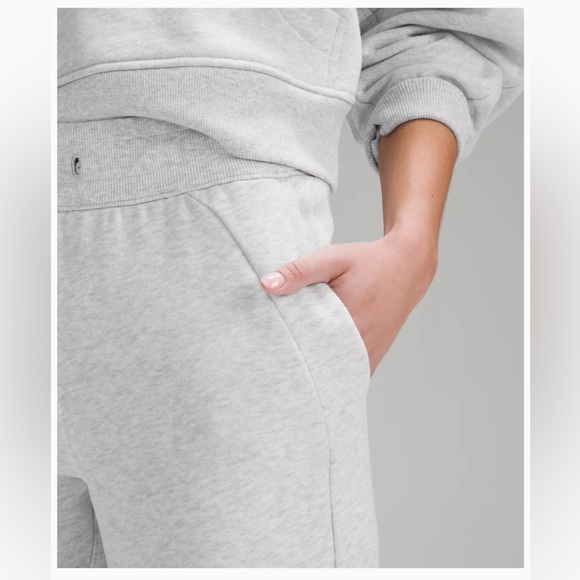 Lululemon sweat pants - Picture 4 of 6